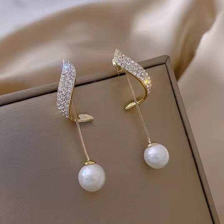 Korean Tassel Crystal Earrings – Elegant Water Drop Pearl Design