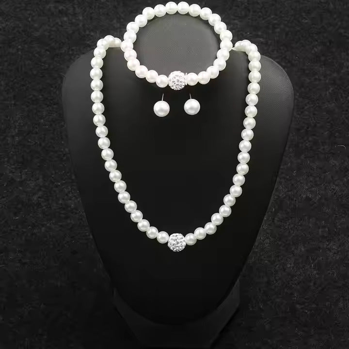 3-Piece Imitation Pearl Jewelry Set – Necklace, Earrings & Bracele