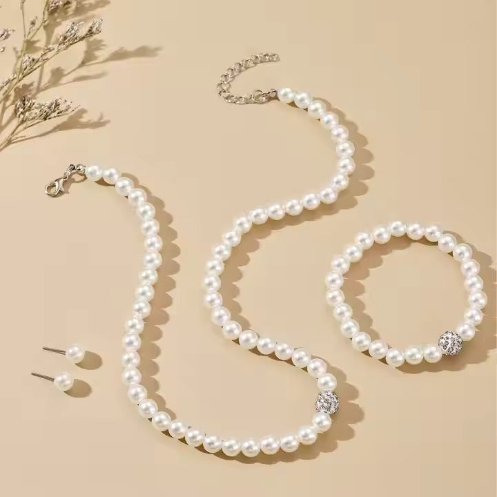 3-Piece Imitation Pearl Jewelry Set – Necklace, Earrings & Bracele
